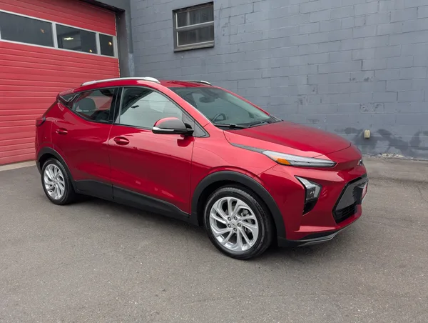 Paramount Motors NW | Quality Used EVs & Hybrids — Seattle, WA